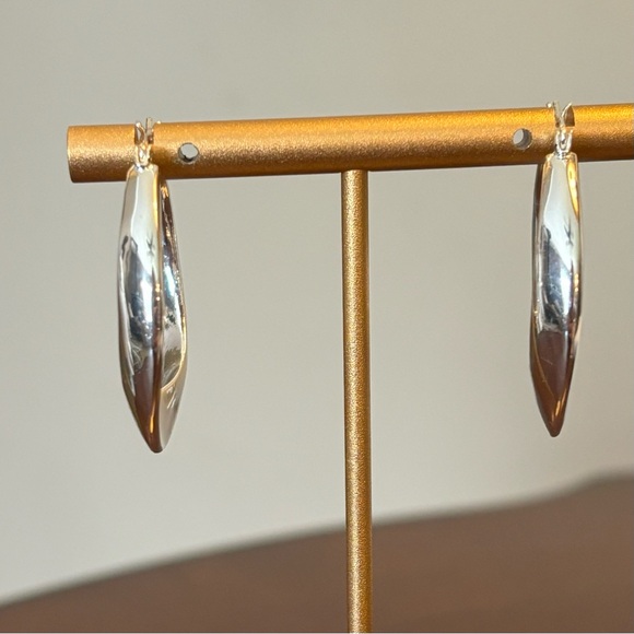 Sterling Wavy Hoop Earrings Size: 11/4" diameter 11.5 grams - Picture 2 of 6